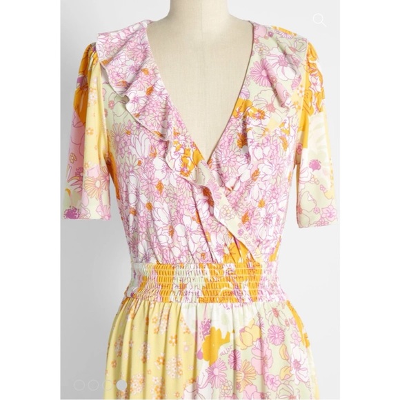 ModCloth Marvelous Flower Medley Surplice dress - Picture 3 of 3